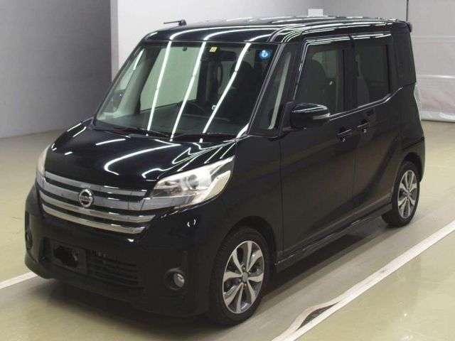 73023 Nissan Dayz roox B21A 2014 г. (TAA Yokohama)